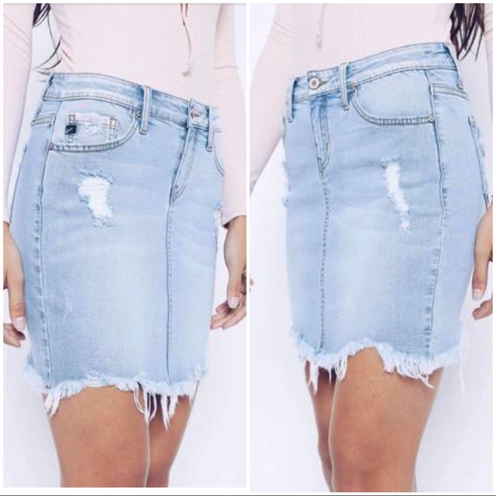 LAST‼️Distressed Jean Skirt - Picture 7 of 8